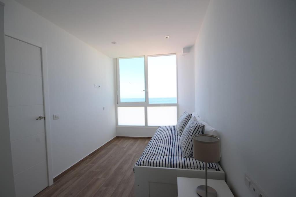 Apartment Las Vistas Beach View, 1 Bedroom Лос Кристианос Экстерьер фото